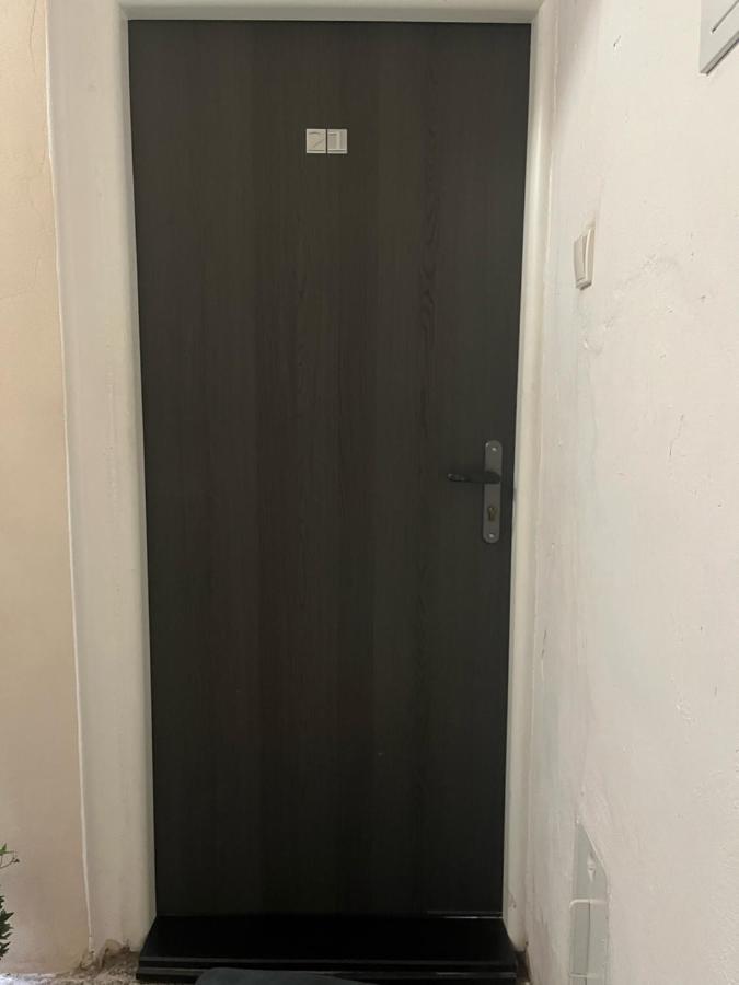 Apartman V Rodinnem Dome Jaroměř 外观 照片